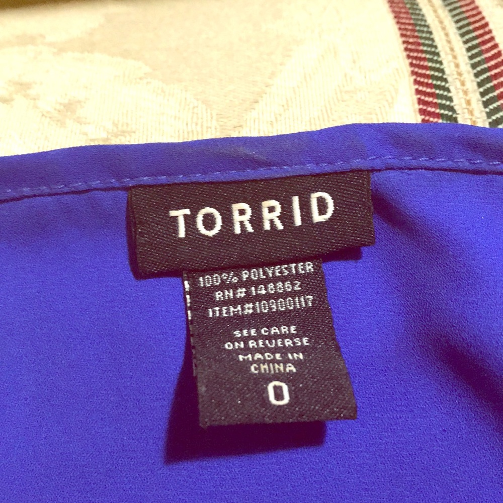 3 Torrid -pants and two shirts